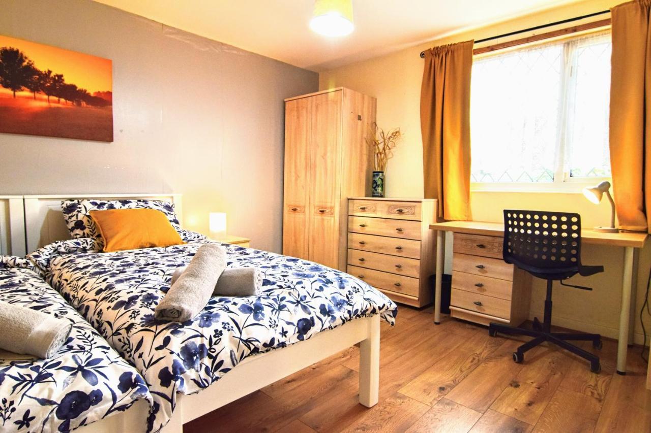 The Chinatown Home - Private Garden, Netflix, Bbq & Bar برمنغهام المظهر الخارجي الصورة